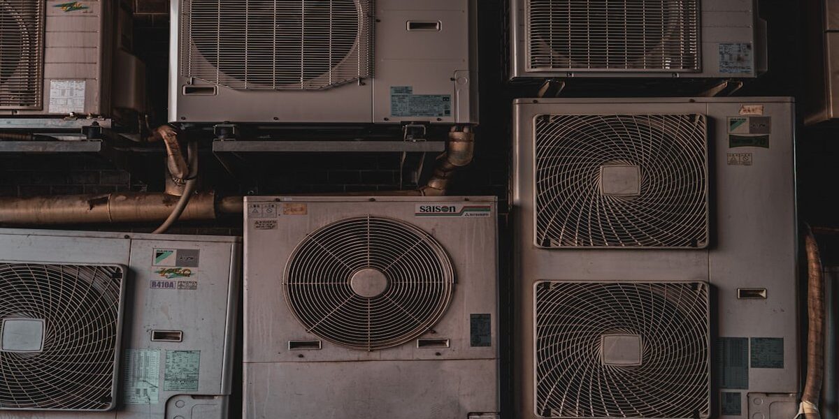 Mantenimiento aire acondicionado en Alcorcón — cuánto cuesta y qué incluye